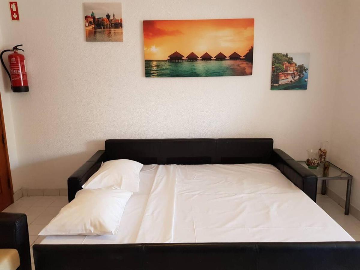 Apartamento T1 Com Piscina, Em Montechoro, Albufeira, Algarve Lägenhet Exteriör bild
