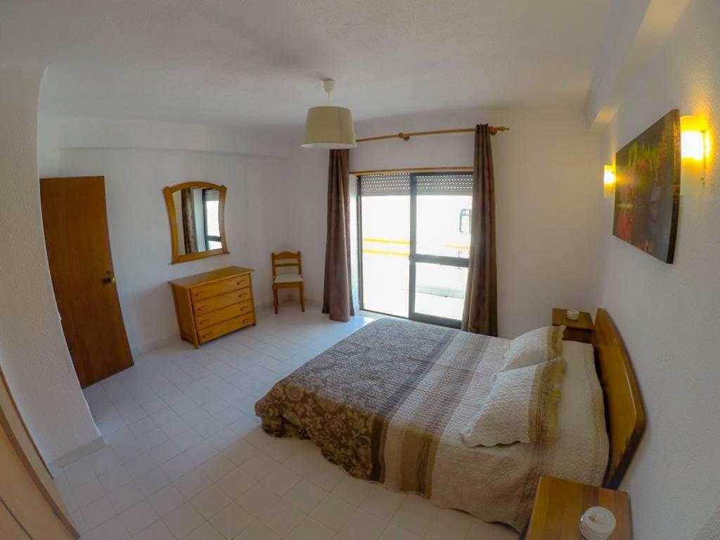 Apartamento T1 Com Piscina, Em Montechoro, Albufeira, Algarve Lägenhet Exteriör bild